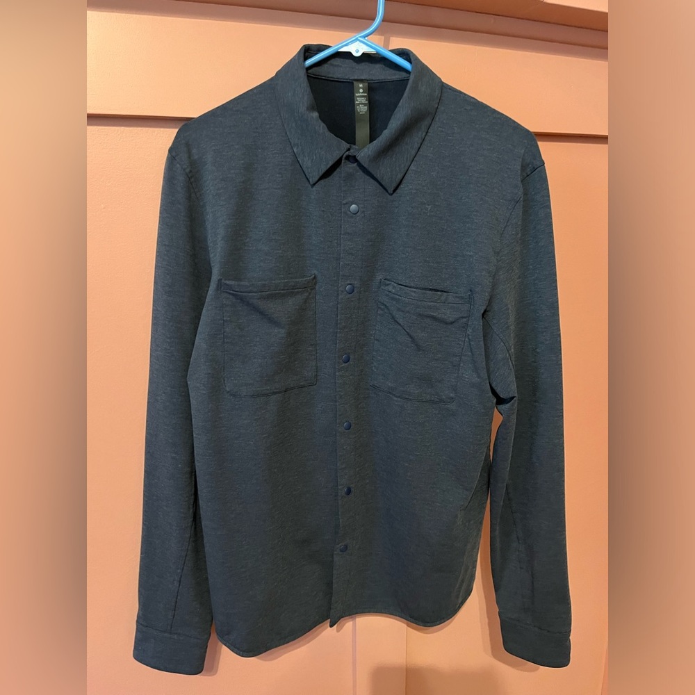 Lululemon men’s medium fleece lined button down
